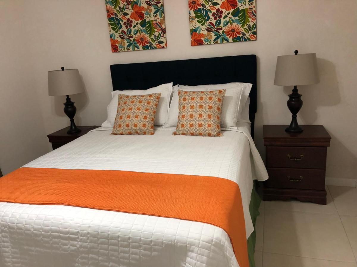 Anna'S Joye Chatham Montego Bay Exterior foto